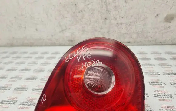 Volkswagen Golf V Tailgate rear/tail lights 1K6945093E