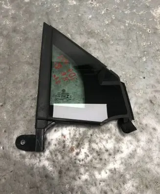 Volkswagen ID.4 Front door vent window glass four-door 11A845114-BILI 11A845114