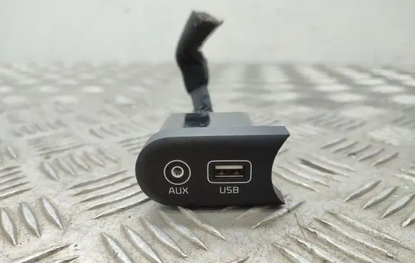 KIA Ceed USB socket connector 96120A2200