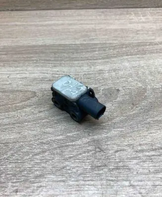 BMW X5 E70 Airbag deployment crash/impact sensor 9152262