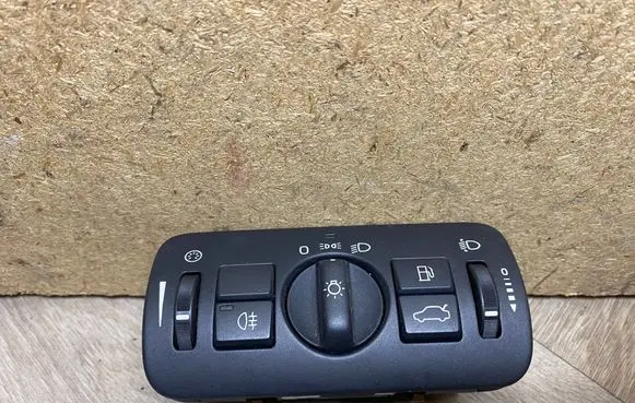 Volvo V60 Light switch 30739413