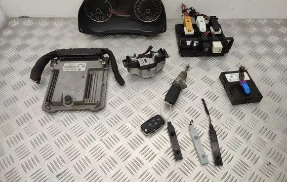Engine ECU kit and lock set