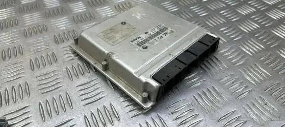 BMW 5 E39 Engine control unit/module 7789376 0281010314