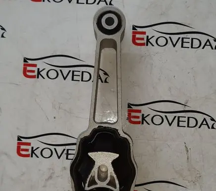 Volvo XC60 Engine mount bracket 31430441