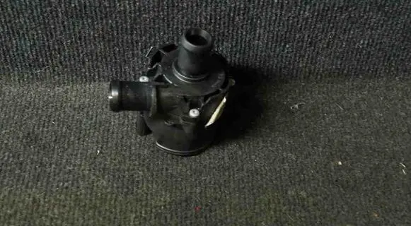 Volkswagen Jetta VI Electric auxiliary coolant/water pump 5Q0121599AL