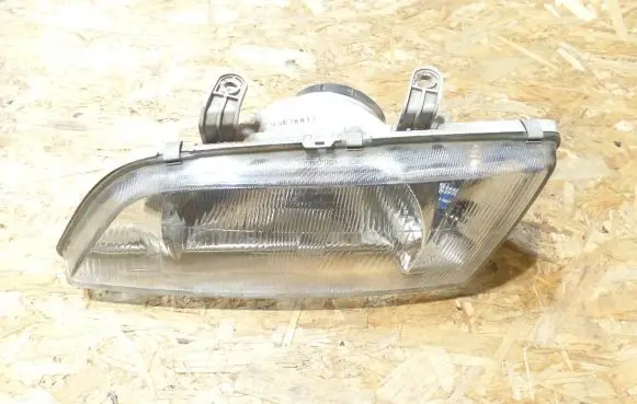 Infiniti G20 Headlight/headlamp 082151170L