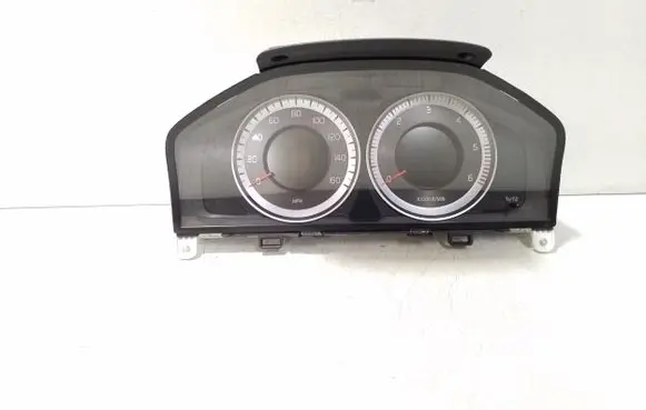 Volvo XC60 Speedometer (instrument cluster) 31343330AA 36001841