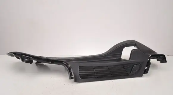 BMW 2 F46 Tailgate/trunk side cover trim 933643 PRAWY