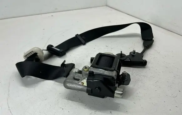 Ford Edge II Front seatbelt FT4BR612D64AD 1031561U77