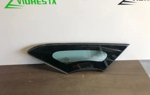 Nissan Leaf I (ZE0) Front triangle window/glass 768213NL0A