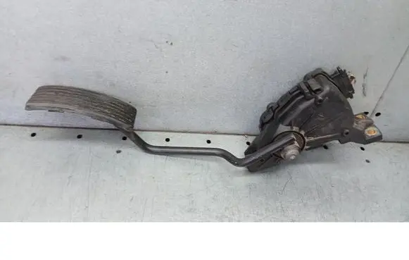Volvo S40, V40 Accelerator pedal position sensor 30865642