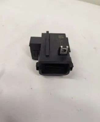 Audi A4 S4 B8 8K Ignition lock 8K0909131D