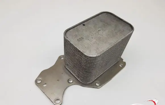 BMW 3 F30 F35 F31 Engine oil radiator 72361309