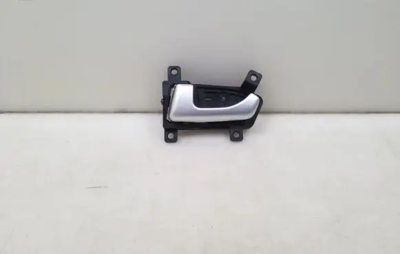 KIA Sportage Front door interior handle 826103U000
