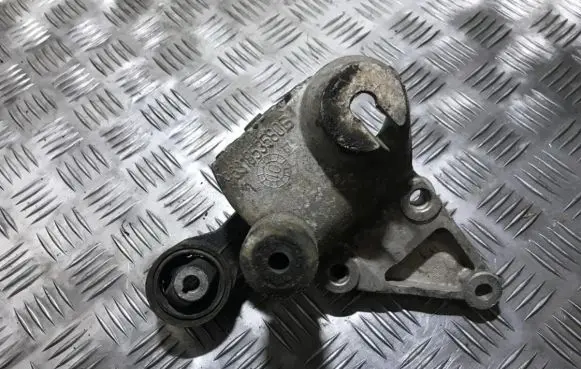 Citroen C5 Engine mounting bracket 9631853580b