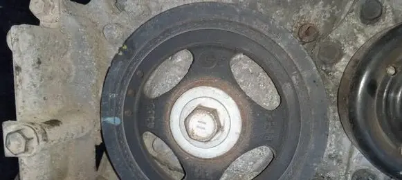 Toyota Yaris Crankshaft pulley