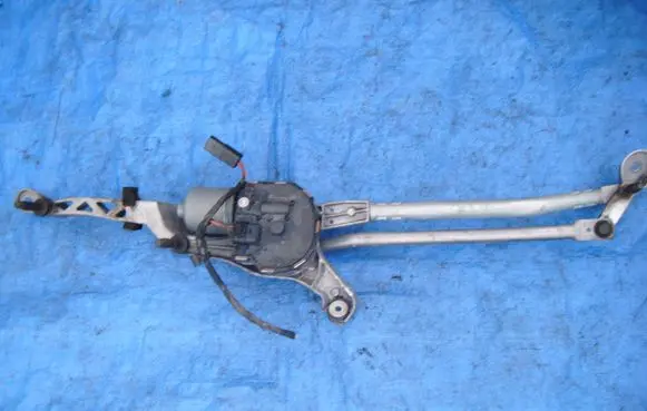 Mercedes-Benz E AMG W212 Rear window wiper motor A212