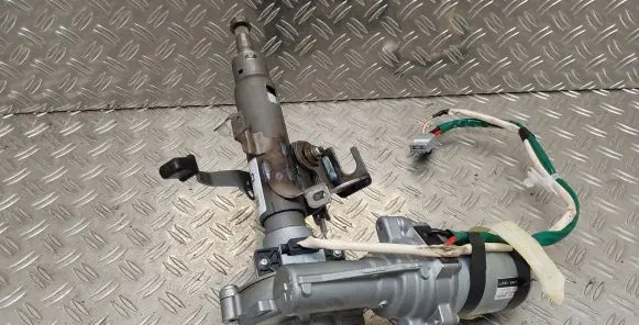 Toyota Yaris Electric power steering pump 