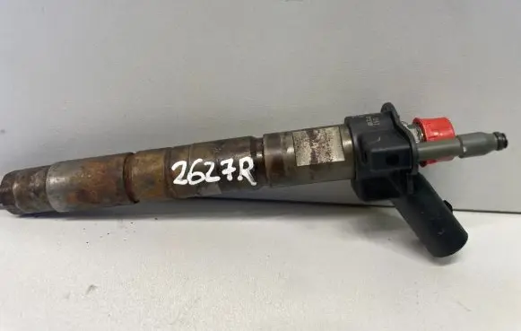 BMW X5 E70 Fuel injector 780542803 0445116024