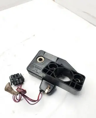 BMW 7 E32 Tailgate/trunk/boot lock/catch/latch 1957996 1374037