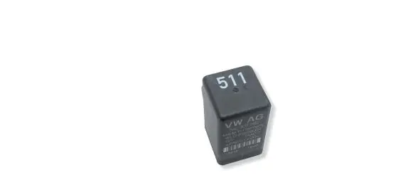 Skoda Octavia Mk3 (5E) Glow plug pre-heat relay 04L907282