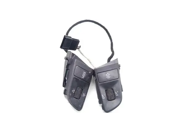 Nissan Qashqai Steering wheel buttons/switches 4F0951527 4F0951527A