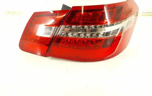 Mercedes-Benz E W212 Rear/tail lights 2129060458 2129060658
