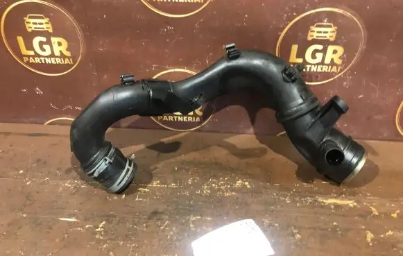 Volkswagen Golf IV Intercooler hose/pipe 1J0129654S