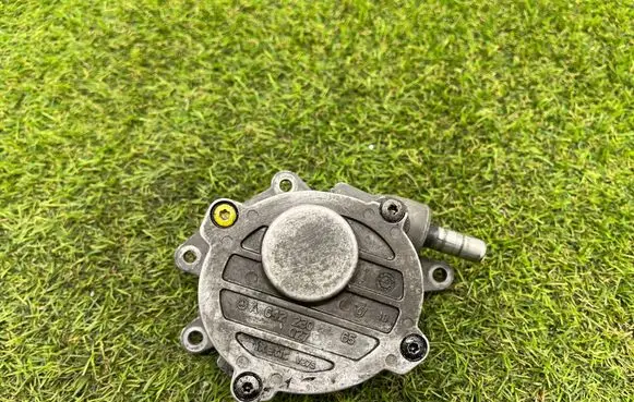 Mercedes-Benz S W221 Vacuum pump A6422300165