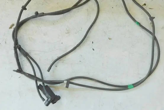 Ford Mondeo MK IV Windscreen/windshield washer pump 1S7117K624FB