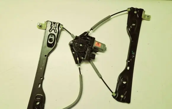Jeep Cherokee Front door window regulator with motor 931401104 WR12743
