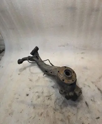 Audi A8 S8 D2 4D Front wheel hub
