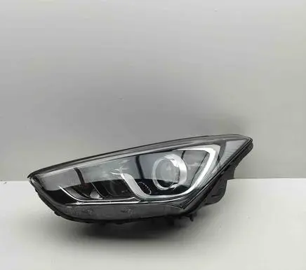 Hyundai Santa Fe Headlight/headlamp 921012W000