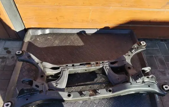 KIA Niro Rear axle beam 