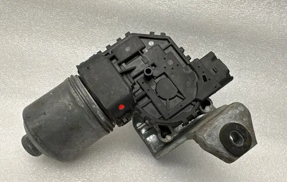 Audi A4 S4 B6 8E 8H Front wiper linkage 8E1955119 0390241509 058011219