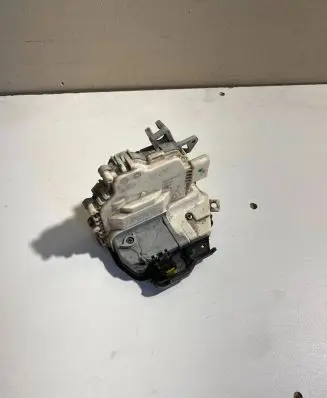Audi A6 S6 C6 4F Rear door lock 4F0839016J