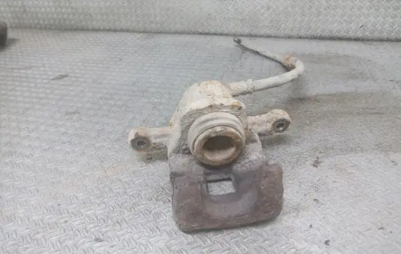 Hyundai Santa Fe Rear brake caliper