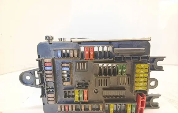 BMW 3 F30 F35 F31 Fuse module 9261111 19178000001 08022013