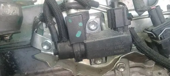 Toyota Auris 150 Turbo solenoid valve 258190R011