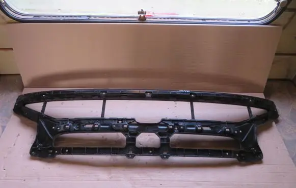 Audi e-tron Front bumper lower grill 4KE807683A