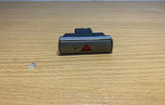 Ford S-MAX Hazard light switch 13A350
