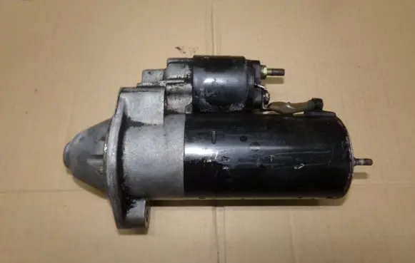 Audi A6 S6 C5 4B Starter motor 