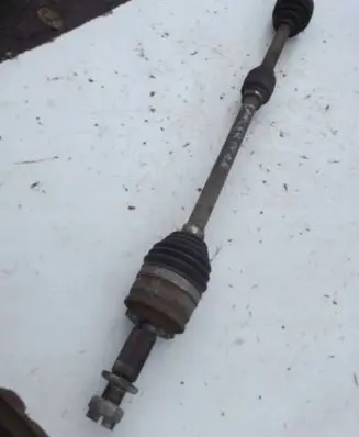 Mitsubishi Lancer X Front driveshaft