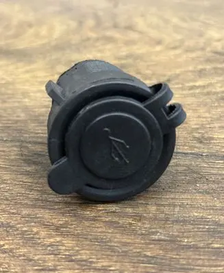 Renault Master III USB socket connector 