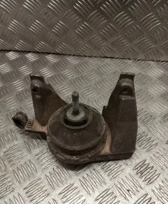 Audi A6 S6 C4 4A Engine mount bracket 4A0199352