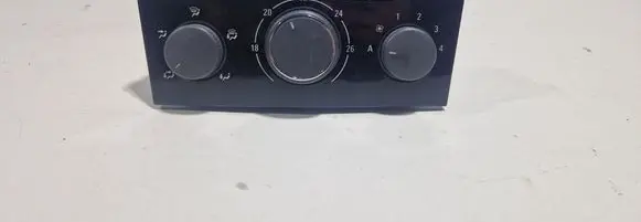 Opel Zafira B Climate control/heater control trim 13250624
