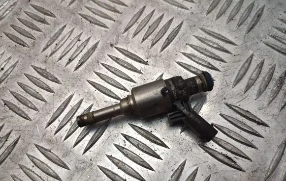 Audi Q5 SQ5 Fuel injector 06H906036G