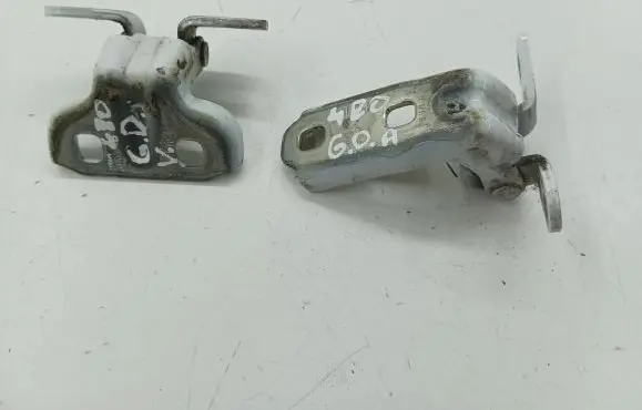 Rear door hinge set