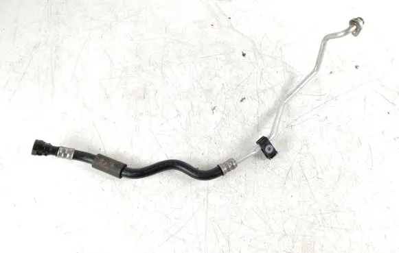 Gearbox oil cooler pipe/hose