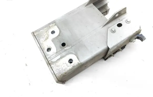 Volvo S90, V90 Front bumper shock/impact absorber 